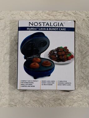 NEW Nostalgia MyMini Lava & Bundt Cake Maker Sealed NIB Dorm Gift Baking Holiday